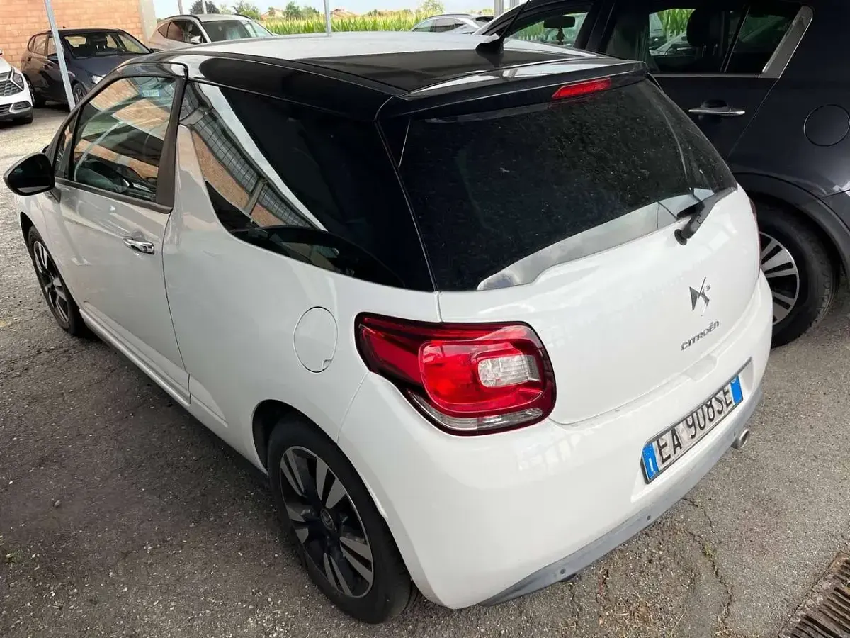 Usata Citroën DS3 So Chic 92 CV (67 kW) 2010 Bianco Utilitaria