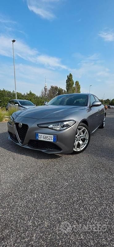Usata Alfa Romeo Giulia Executive 160 CV (117 kW) 2021 Grigio Berlina