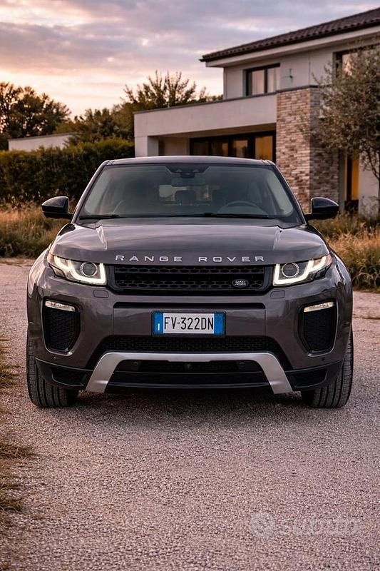 Usata Land Rover Range Rover evoque HSE 180 CV (132 kW) 2017 Grigio SUV