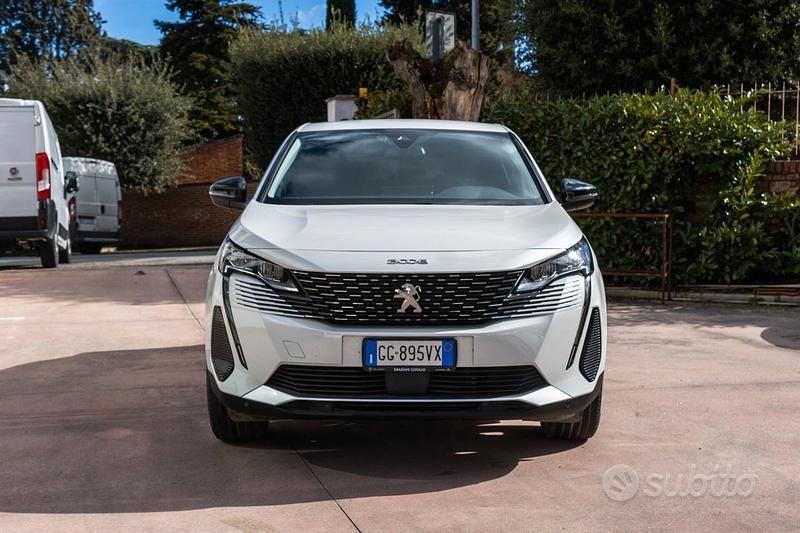 Usata Peugeot 3008 Allure 131 CV (96 kW) 2022 Bianco SUV