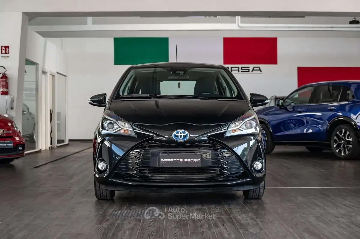 Begagnad Toyota Yaris Hybrid Business Edition 73 HK (53 kW) 2020 Other Sedan