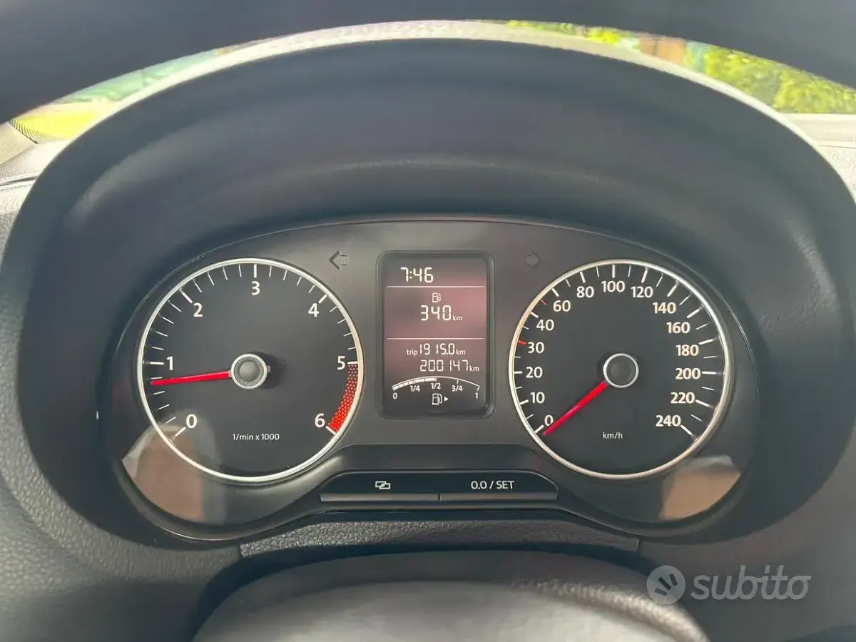 Usata VW Polo 90 CV (66 kW) 2011 Utilitaria