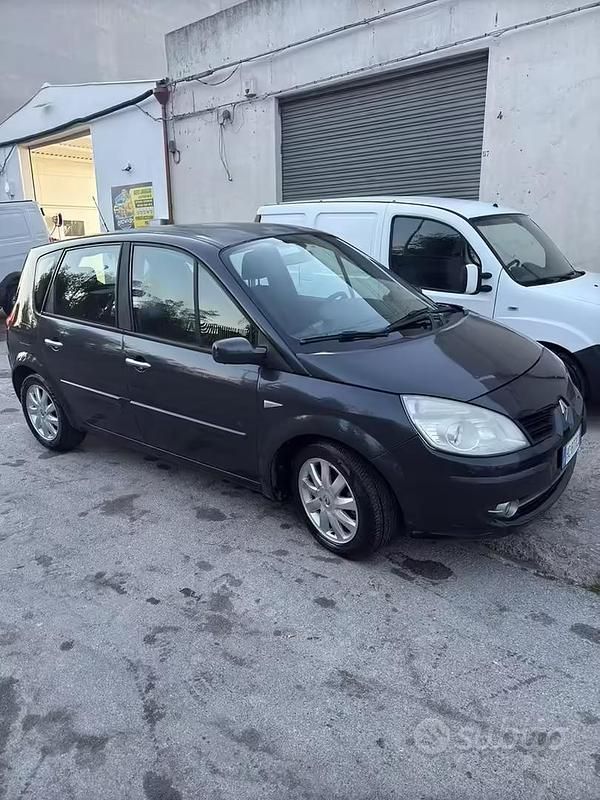 Usata Renault Scénic II 120 CV (88 kW) 2007 Monovolume