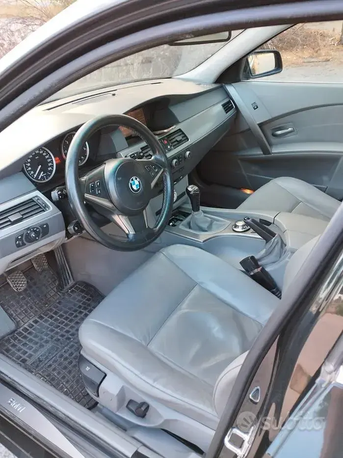Usata BMW 530 218 CV (160 kW) 2004 Nero Berlina