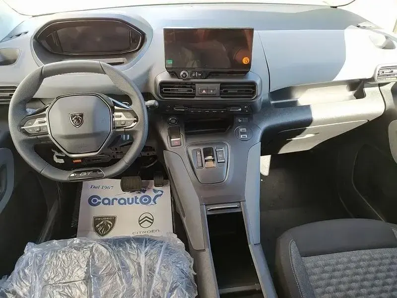 Nuova Peugeot Rifter Allure 101 CV (74 kW) 2026 Verde Monovolume