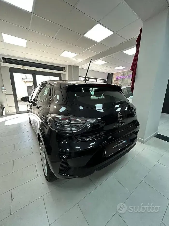 Usata Renault Clio V Evolution 67 CV (49 kW) 2025 Nero Berlina