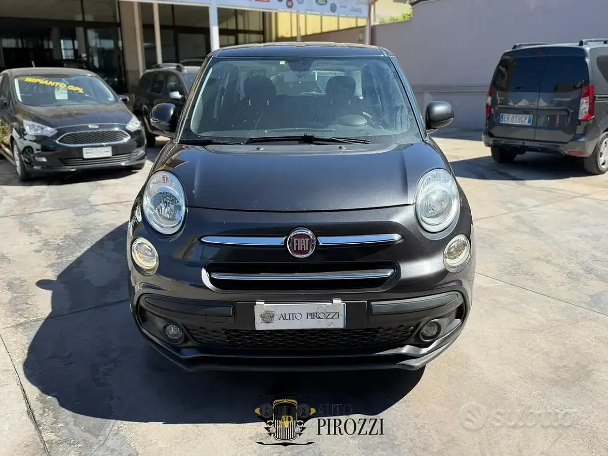 Usata Fiat 500L Lounge 120 CV (88 kW) 2022 Grigio Monovolume