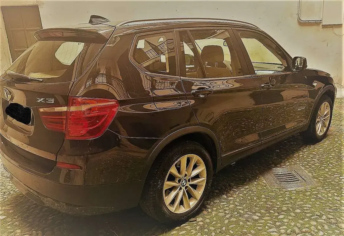 Usata BMW X3 Efficient Dynamics 184 CV (135 kW) 2012 Nero SUV