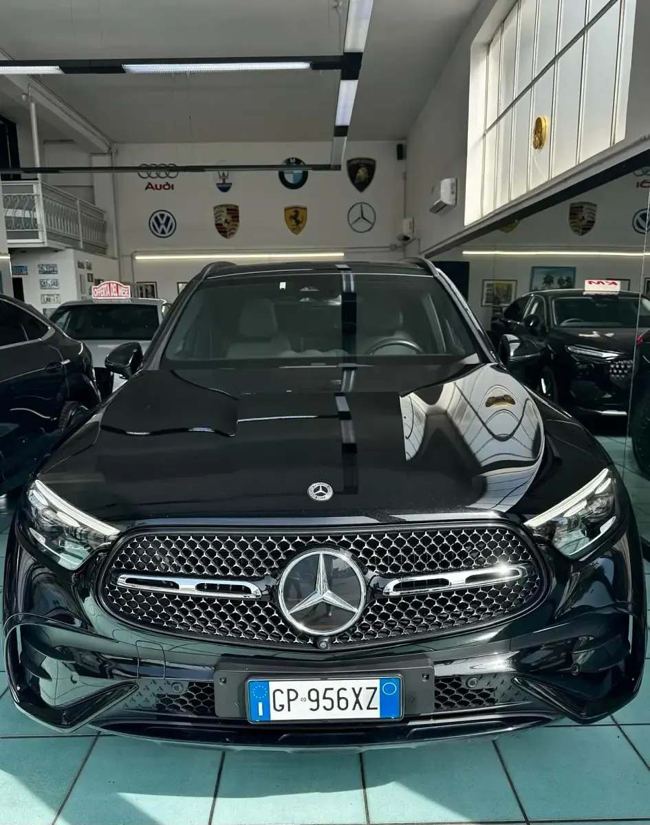 Usata Mercedes GLC300 AMG Line Premium Plus 269 CV (197 kW) 2023 Nero SUV