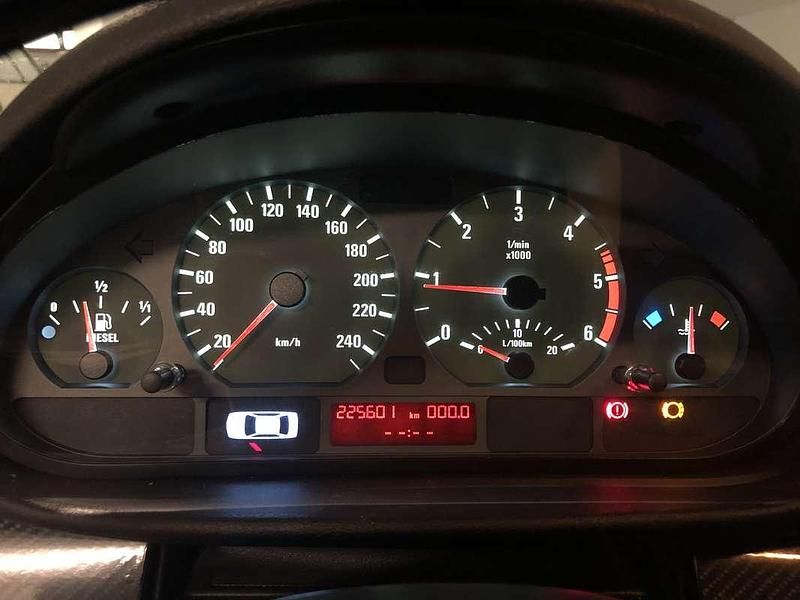 Usata BMW 320 150 CV (110 kW) 2002 Grigio Berlina