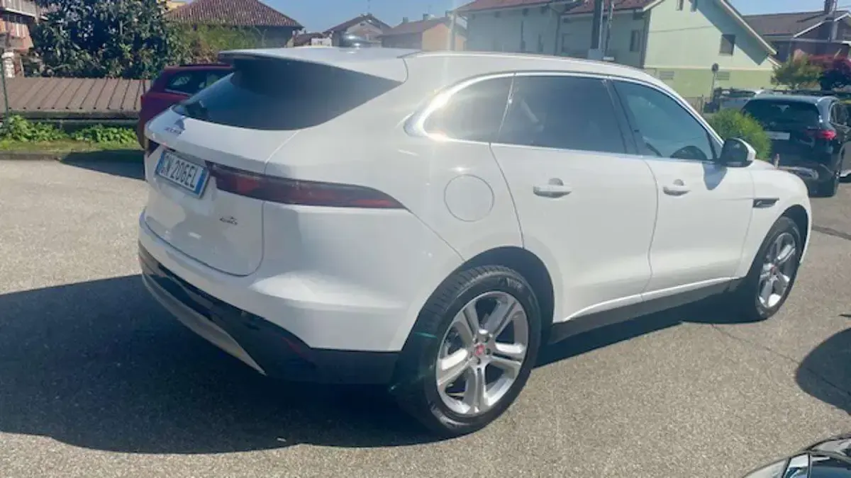 Usata Jaguar F-Pace SE 250 CV (183 kW) 2022 Bianco SUV