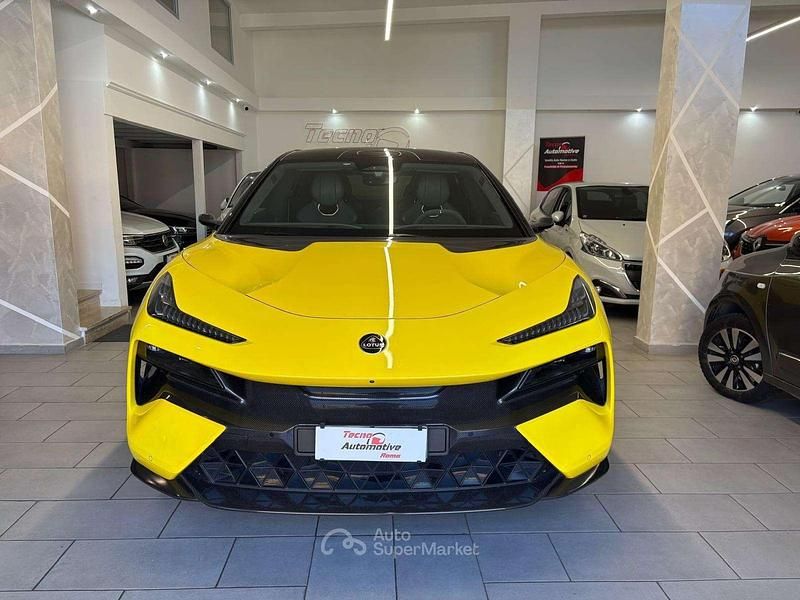 Usata Lotus Eletre 139 kW (190 CV) 2024 Giallo metallizzato SUV