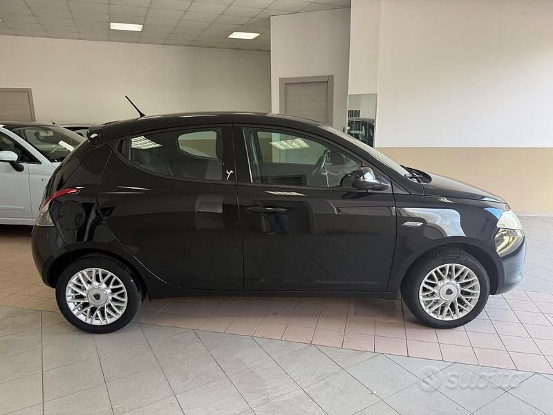 Usata Lancia Ypsilon S 95 CV (69 kW) 2014 Nero Utilitaria