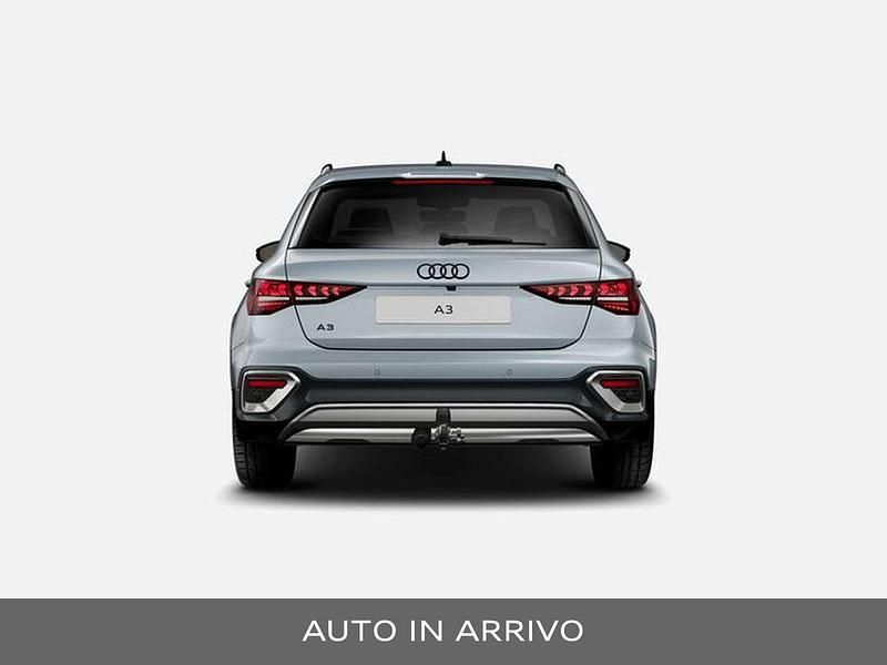Nuova Audi A3 150 CV (110 kW) 2026 Grigio freccia perla Berlina