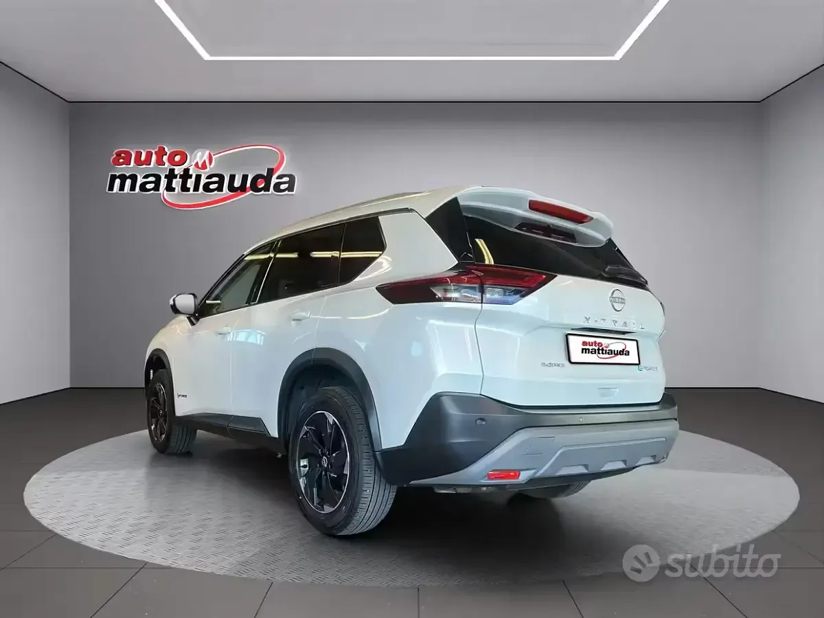 Usata Nissan X-Trail N-Connecta 213 CV (156 kW) 2025 Bianco SUV
