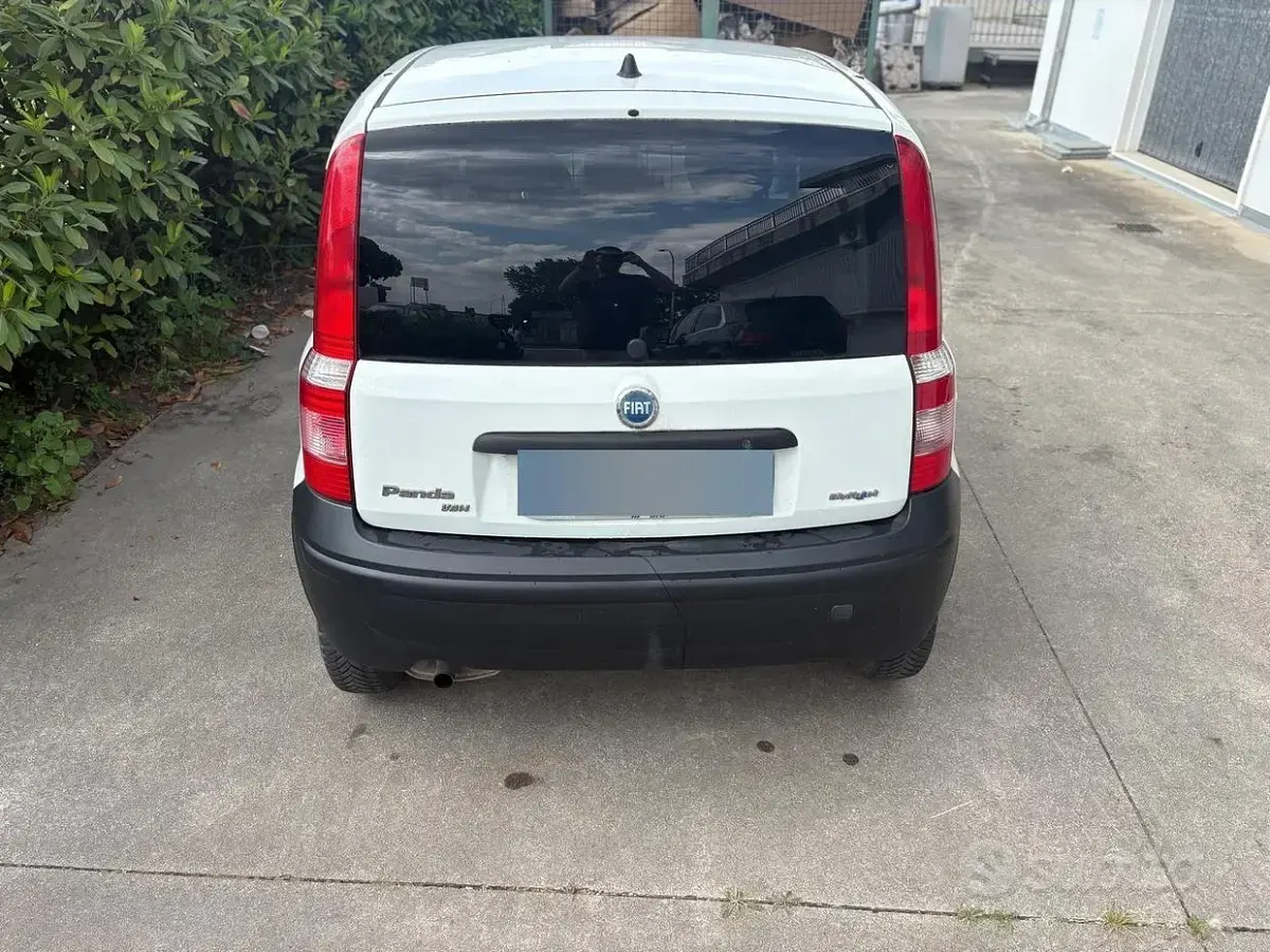 Usata Fiat Panda 69 CV (50 kW) 2006 Bianco Utilitaria