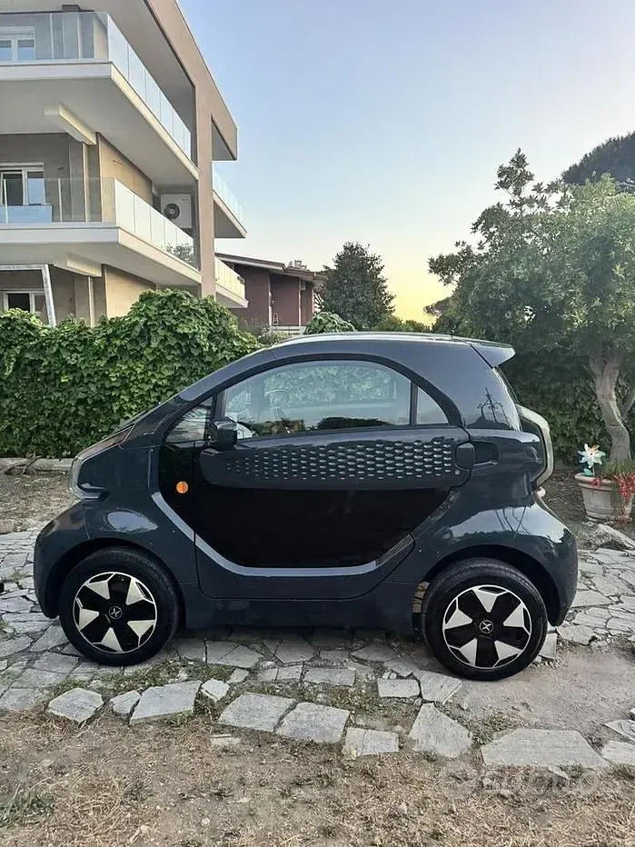 Usata XEV Yoyo 7 kW (10 CV) 2025 Grigio Utilitaria