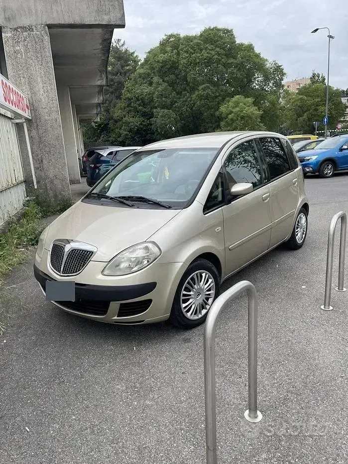 Usata Lancia Musa 95 CV (69 kW) 2007 Monovolume