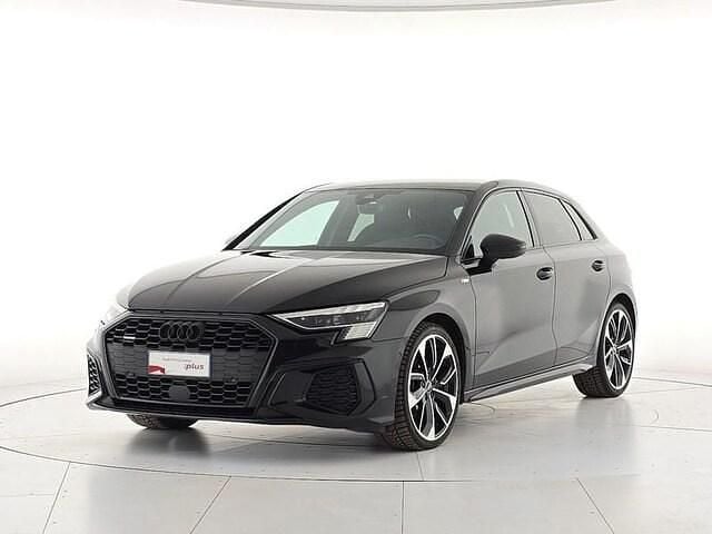 Nero Usata 2023 Audi A3 S-Line Tre volumi | 31.900 € (Buon prezzo) - Immagine 1/4