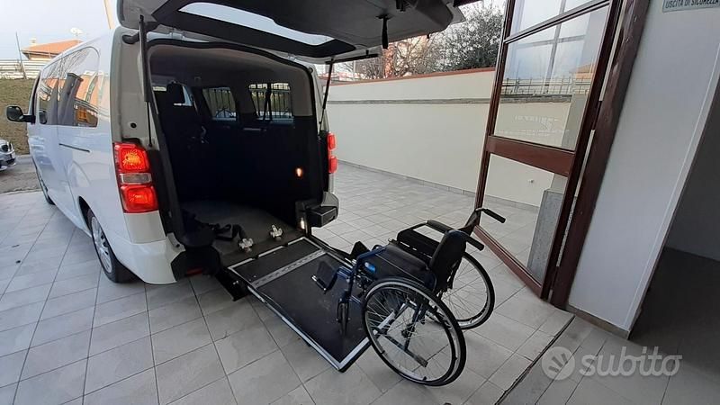 Begagnad Toyota Proace Verso 140 HK (102 kW) 2021 Vit Kombi