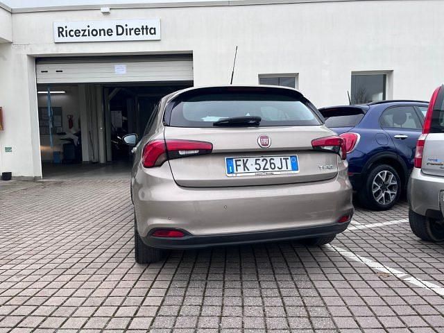 Usata Fiat Tipo Pop 120 CV (88 kW) 2017 Grigio
