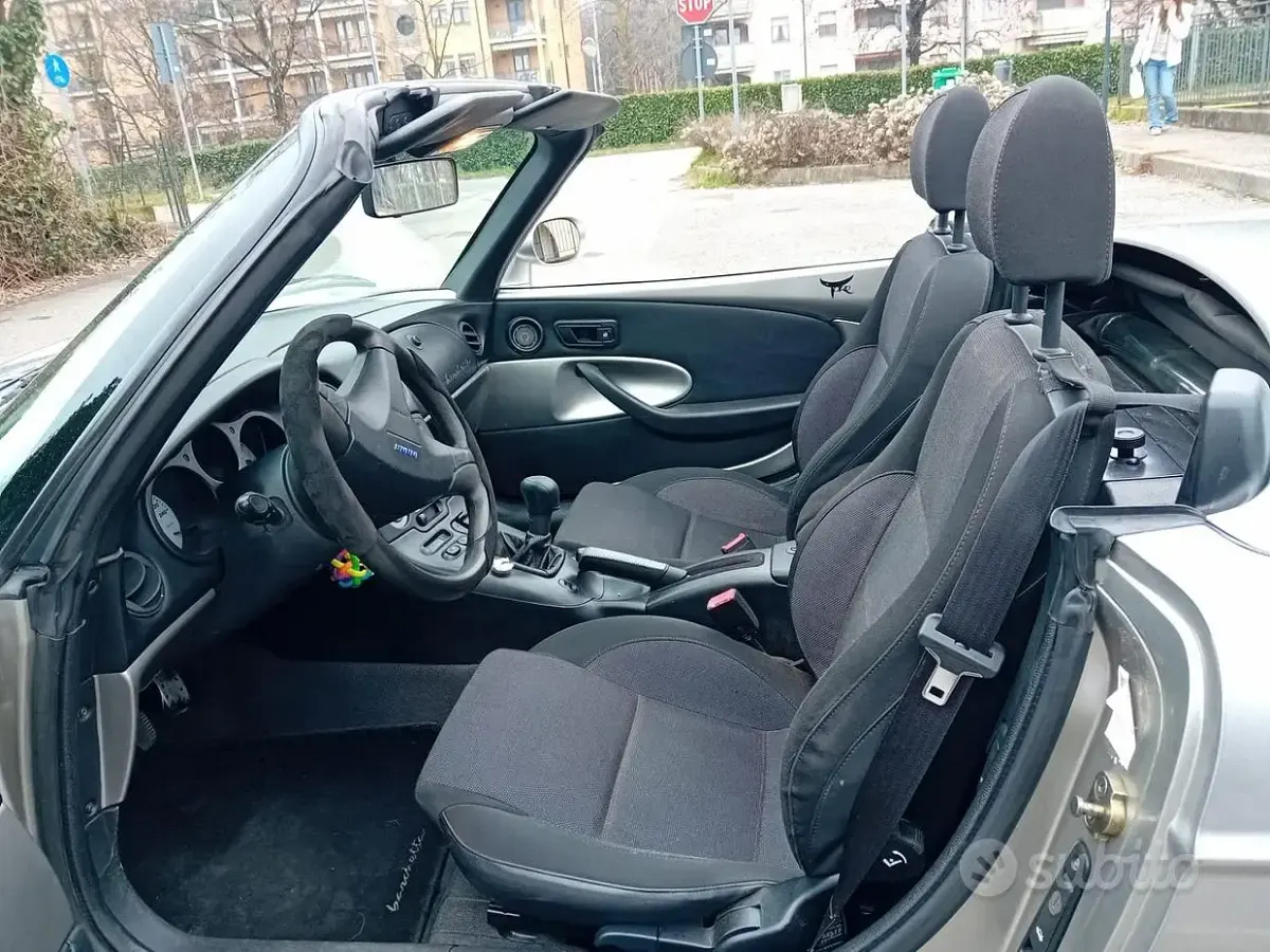 Usata Fiat Barchetta 131 CV (96 kW) 1997 Grigio Cabrio