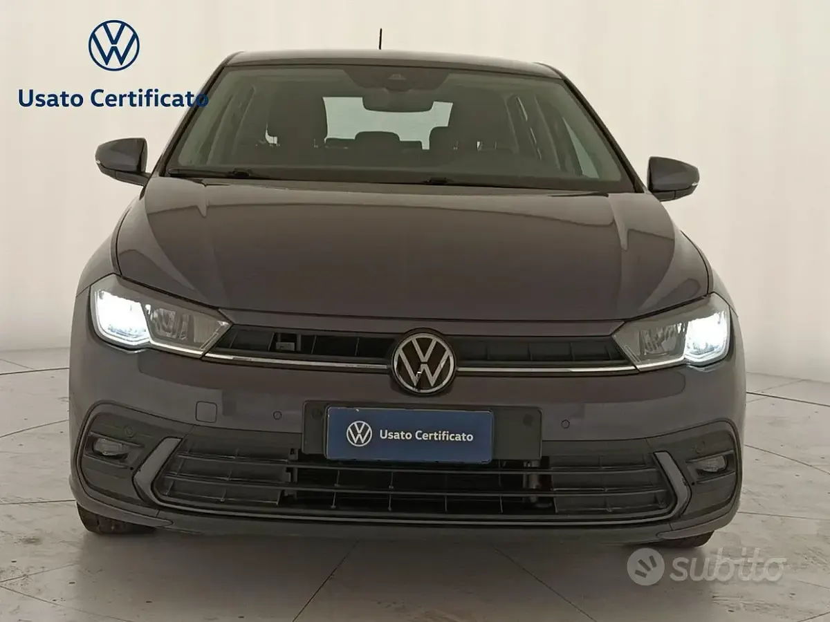 Usata VW Polo Life 95 CV (69 kW) 2023 Blu Utilitaria