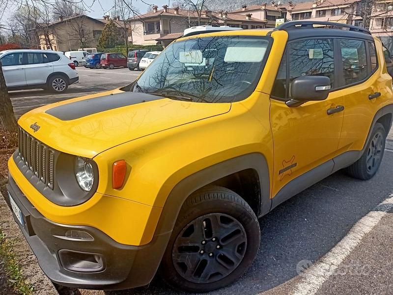 Usata Jeep Renegade 140 CV (102 kW) 2016 Giallo SUV