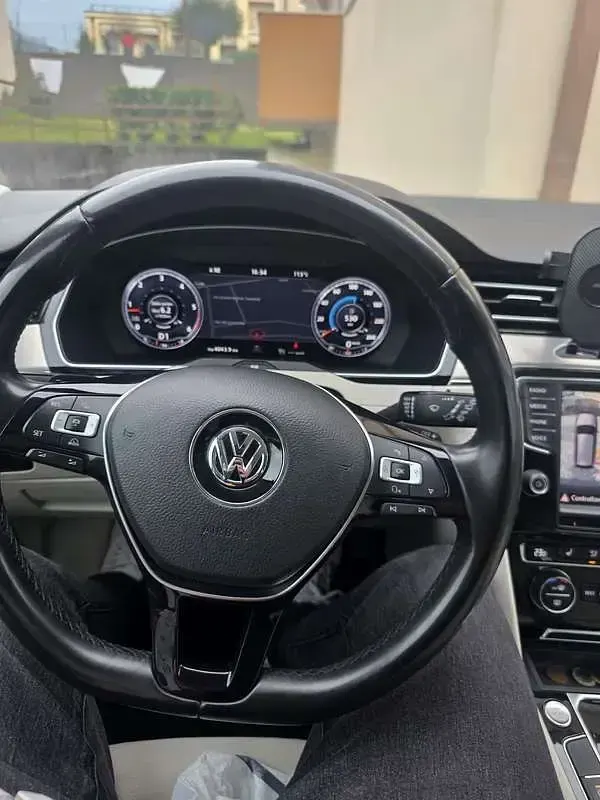 Usata VW Passat Executive 190 CV (139 kW) 2015 Grigio Station wagon