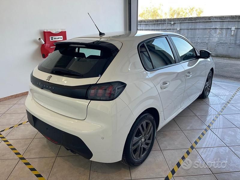 Usata Peugeot 208 Active 75 CV (55 kW) 2022 Bianco Utilitaria