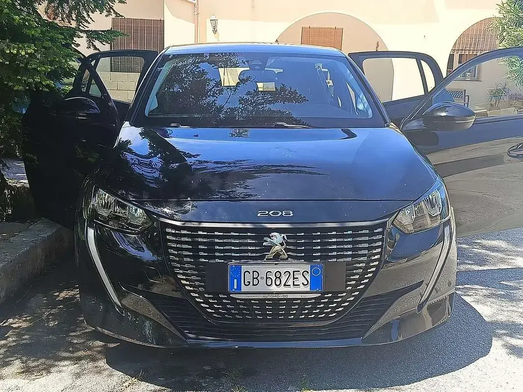 Usata Peugeot 208 Active 75 CV (55 kW) 2021 Utilitaria