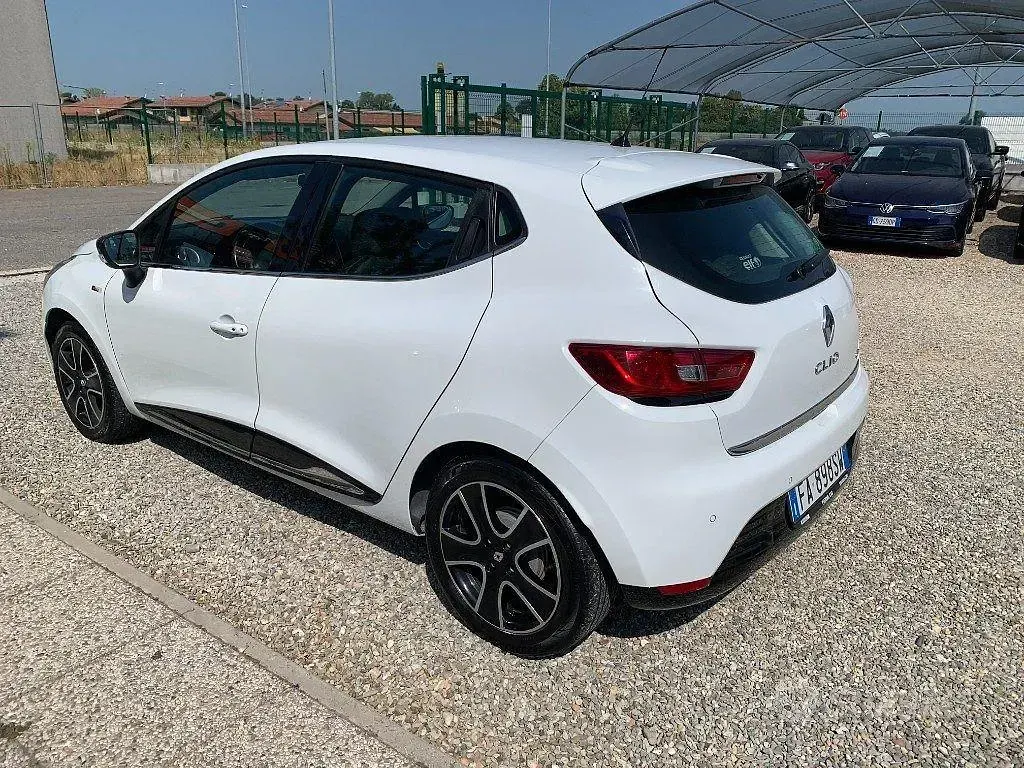 Usata Renault Clio IV 75 CV (55 kW) 2015 Bianco Berlina