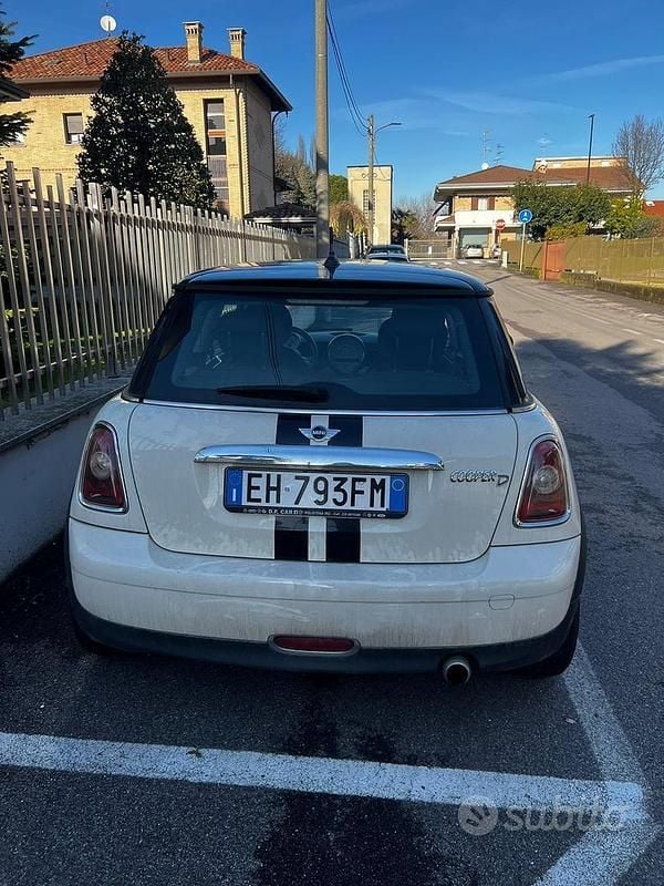 Usata Mini Cooper 112 CV (82 kW) 2012 Bianco Utilitaria