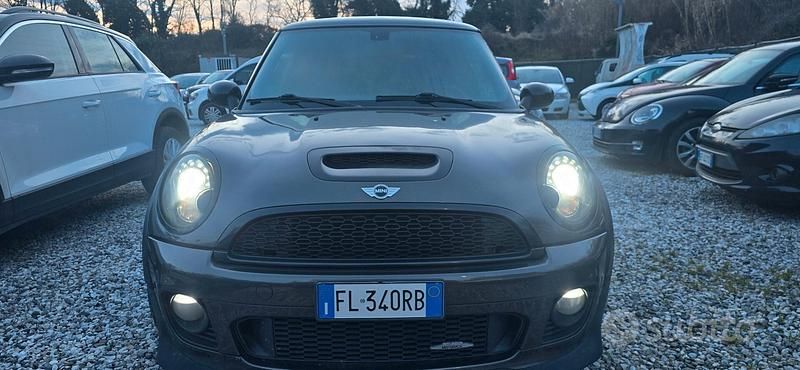Usata Mini John Cooper Works 231 CV (169 kW) 2011 Grigio Utilitaria