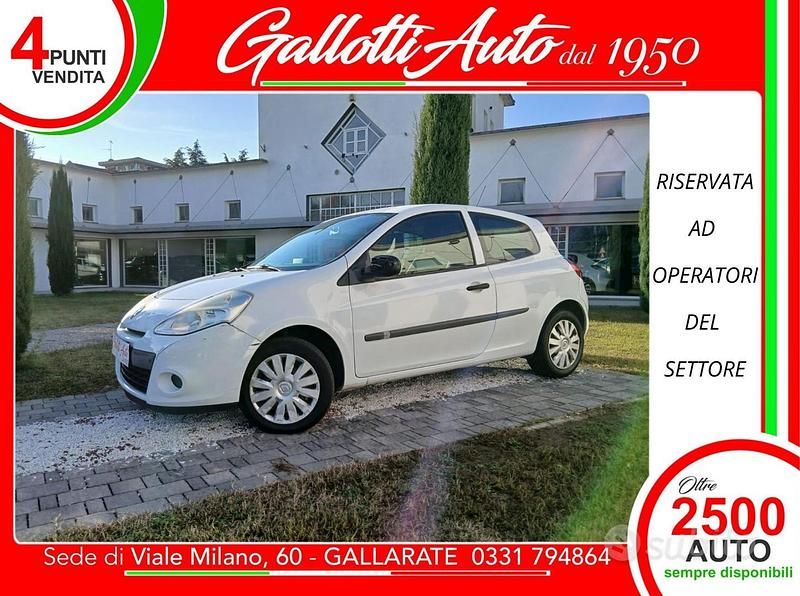 Usata Renault Clio IV 75 CV (55 kW) 2012 Bianco Furgone
