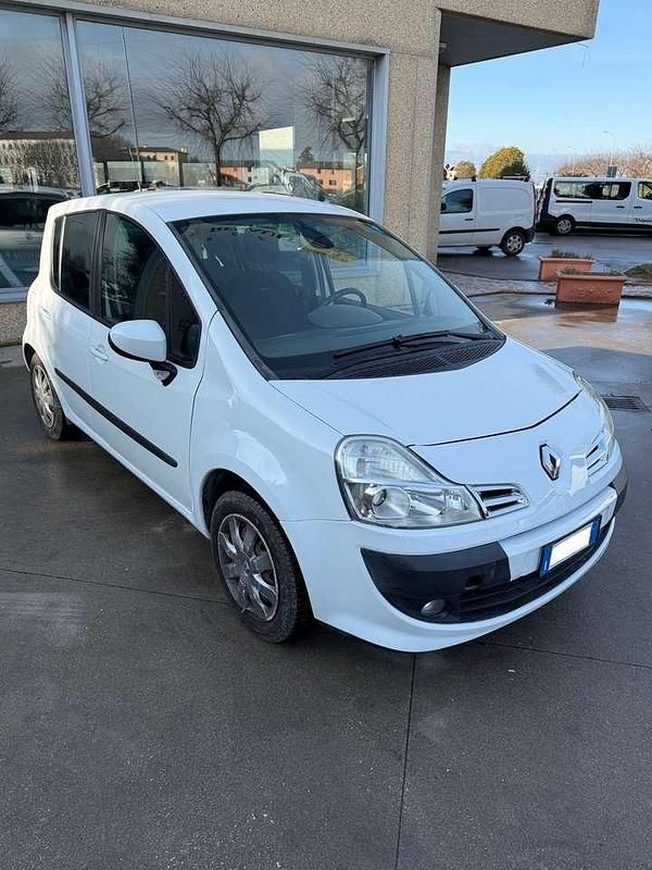 Usata Renault Modus 111 CV (81 kW) 2012 Bianco Monovolume