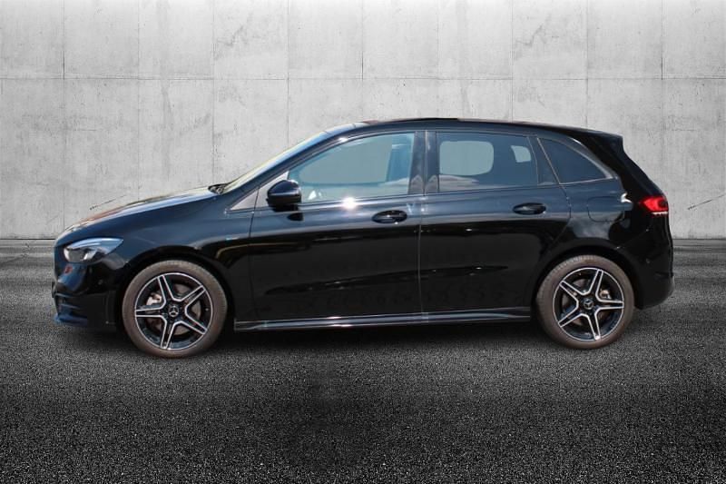 Usata Mercedes B250e Premium 218 CV (160 kW) 2021 Nero Monovolume