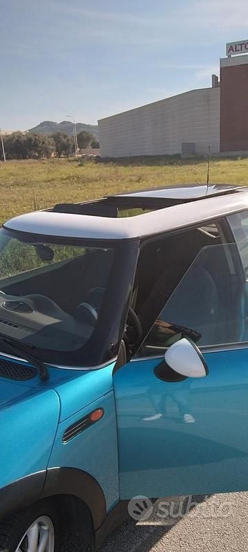 Begagnad Mini One D 75 HK (55 kW) 2004 Halvkombi