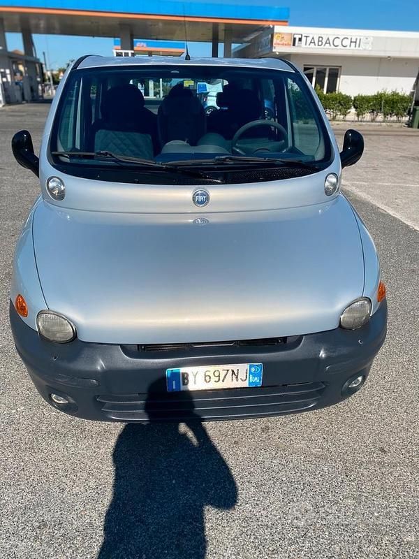 Usata Fiat Multipla 110 CV (80 kW) 2001 Grigio Monovolume