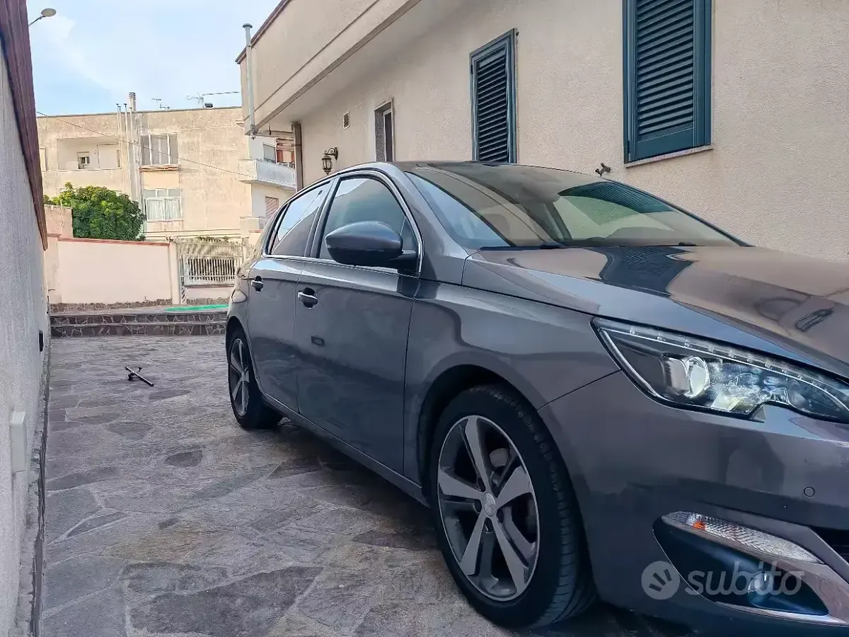 Usata Peugeot 308 120 CV (88 kW) 2016 Grigio Berlina