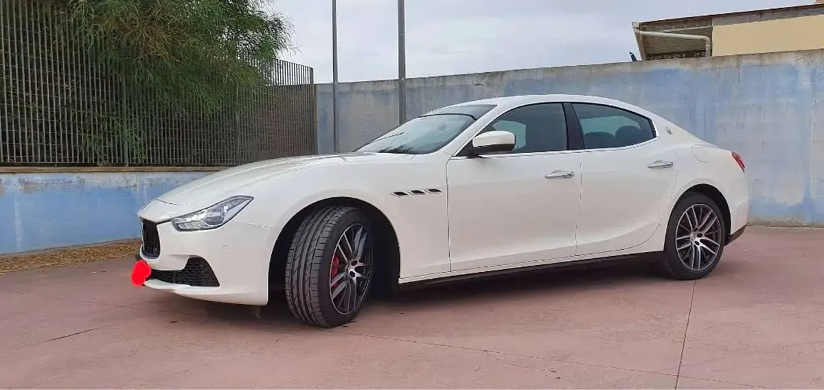 Usata Maserati Ghibli 275 CV (202 kW) 2016 Bianco Berlina