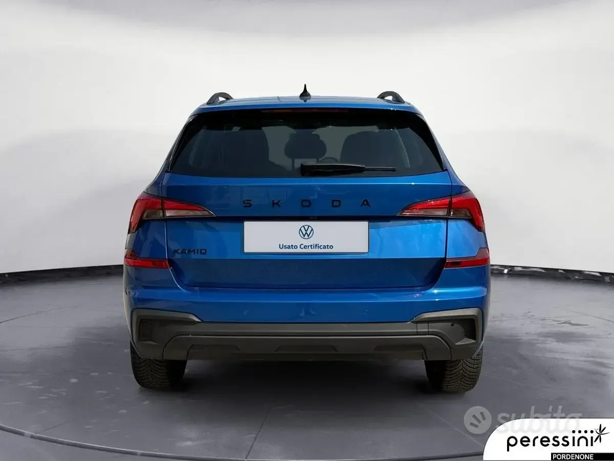 Usata Skoda Kamiq 116 CV (85 kW) 2025 Blu race metallizzato SUV