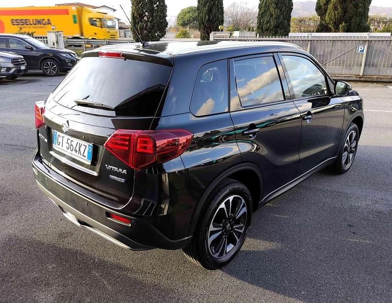 Usata Suzuki Vitara 129 CV (94 kW) 2024 Nero dubai SUV
