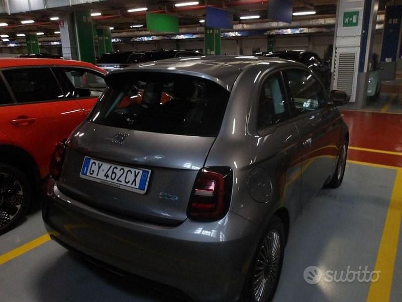 Nuova Fiat 500e 86 kW (118 CV) 2025 Grigio Berlina