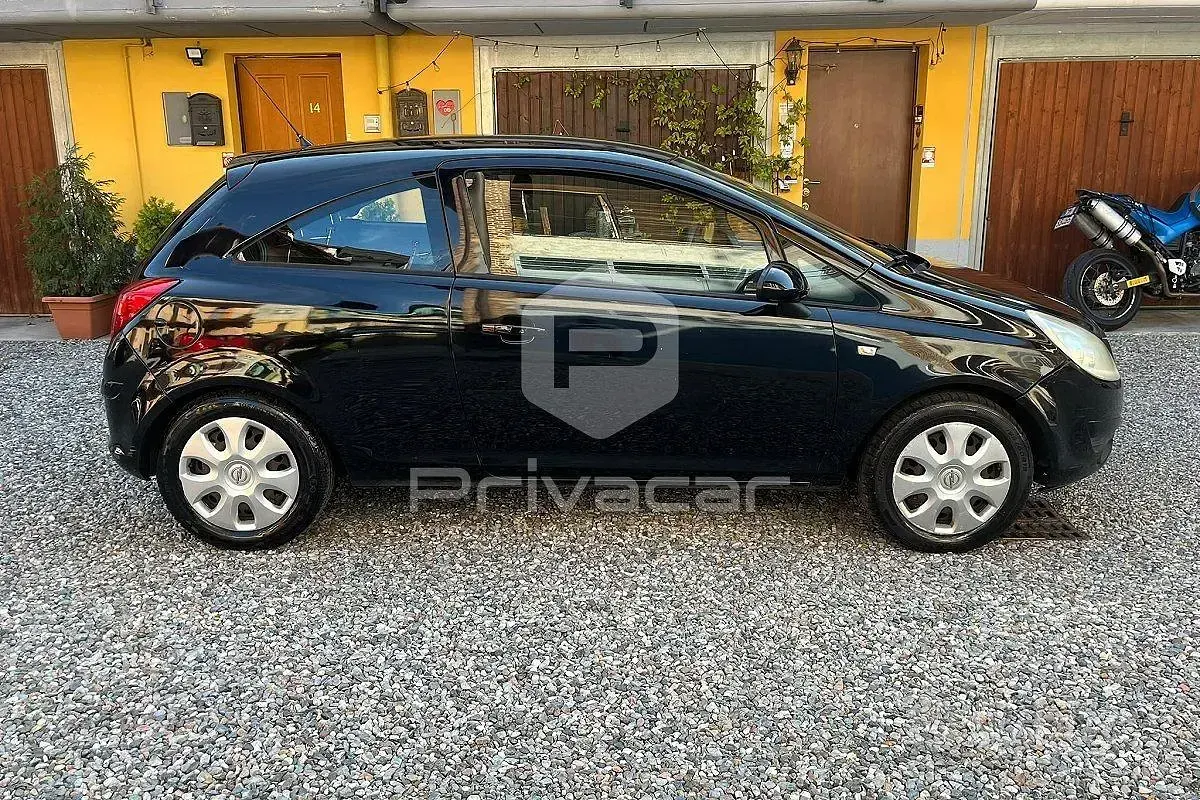 Usata Opel Corsa Club 80 CV (58 kW) 2009 Nero Utilitaria