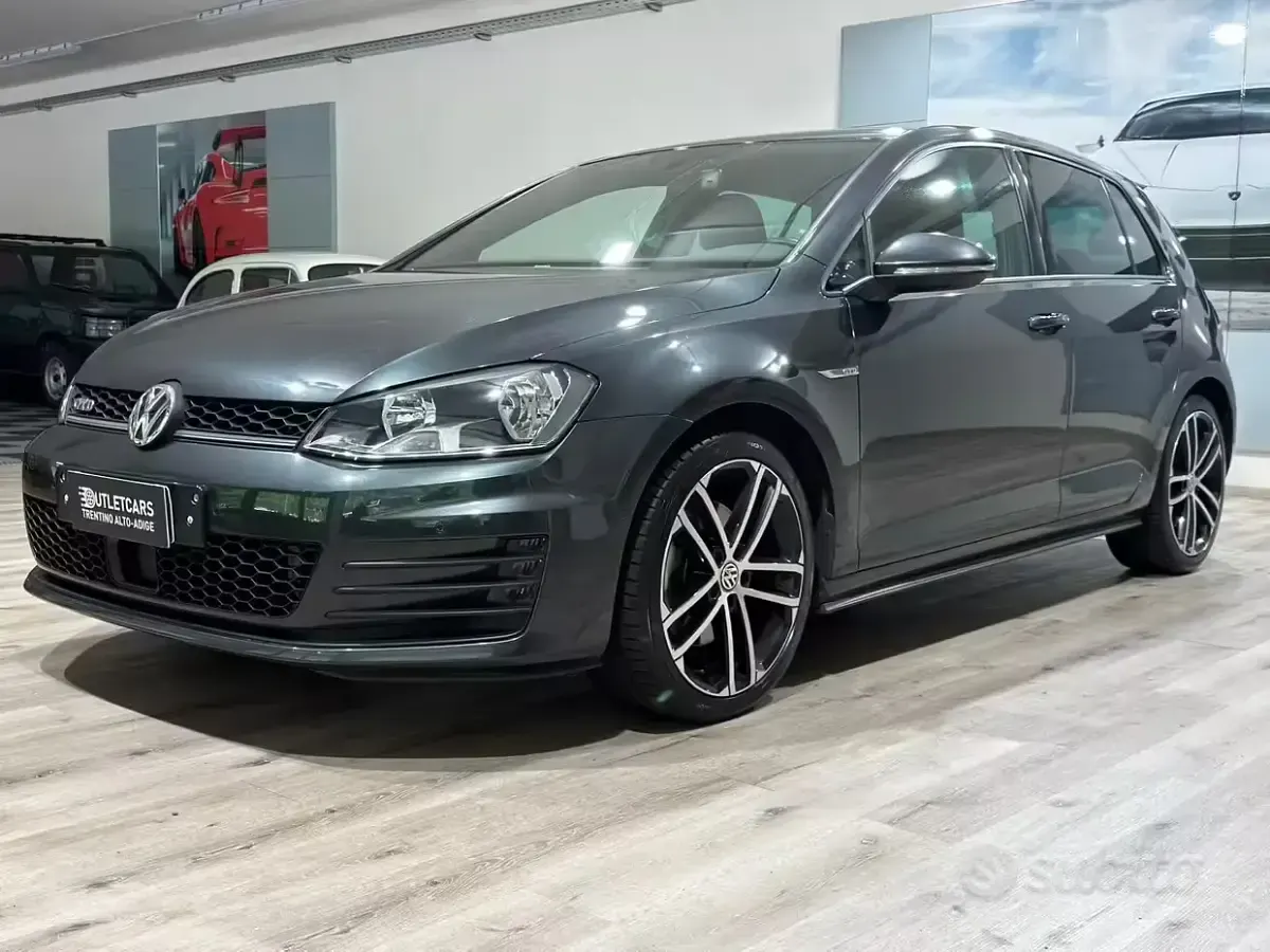 Käytetty VW Golf VII GTD 184 HP (135 kW) 2016 Harmaa Sedan