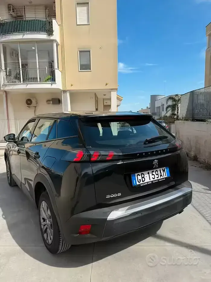 Usata Peugeot 2008 102 CV (75 kW) 2020 SUV