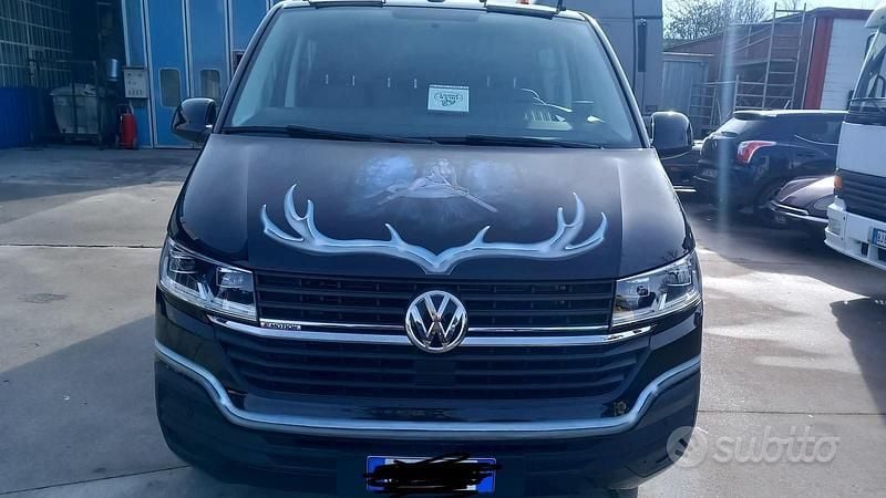 Nero Usata 2024 VW Transporter Furgone | 75.000 € - Immagine 1/4