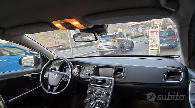 Usata Volvo S60 136 CV (100 kW) 2014 Nero Berlina