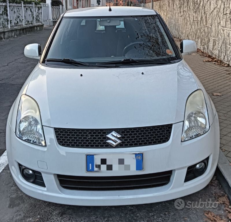 Usata Suzuki Swift 86 CV (63 kW) 2010 Bianco Utilitaria